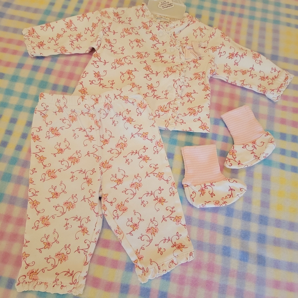 LULLABY CLUB ♡ NEW Ruffled Floral Baby Girl 4pc Thick Cotton Layette 3-6M